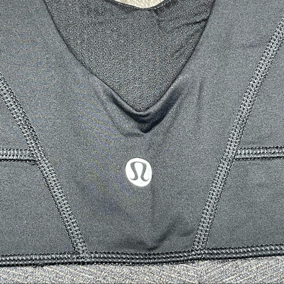 Lululemon Run Tame Me Tank size 6 - Picture 10 of 12